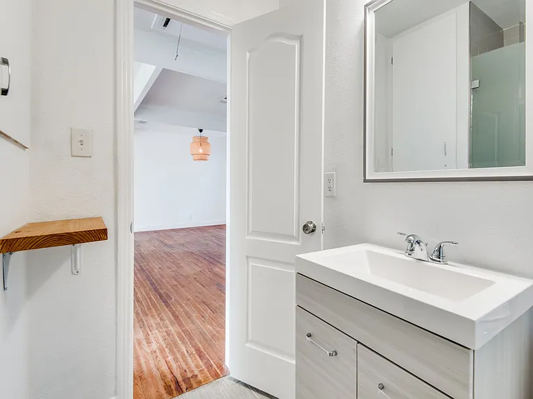 3739 Almazan Dr — Photo 9