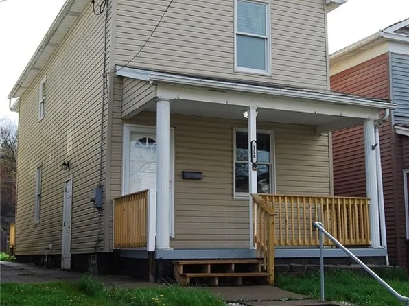 128 Maplewood Ave, Ambridge, PA 15003