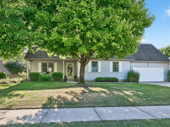 812 Windingbrook Dr, Oxford, OH 45056