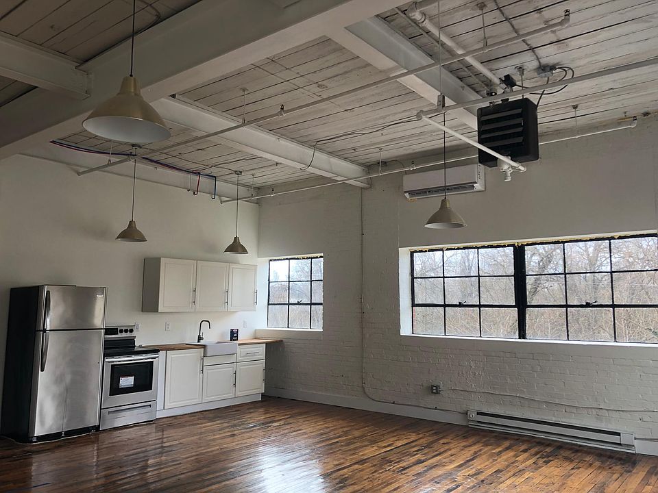 1st image of 1417 Kemper St #231