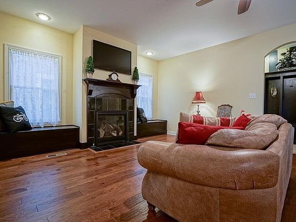 5th image of 6655 Regents Park Dr