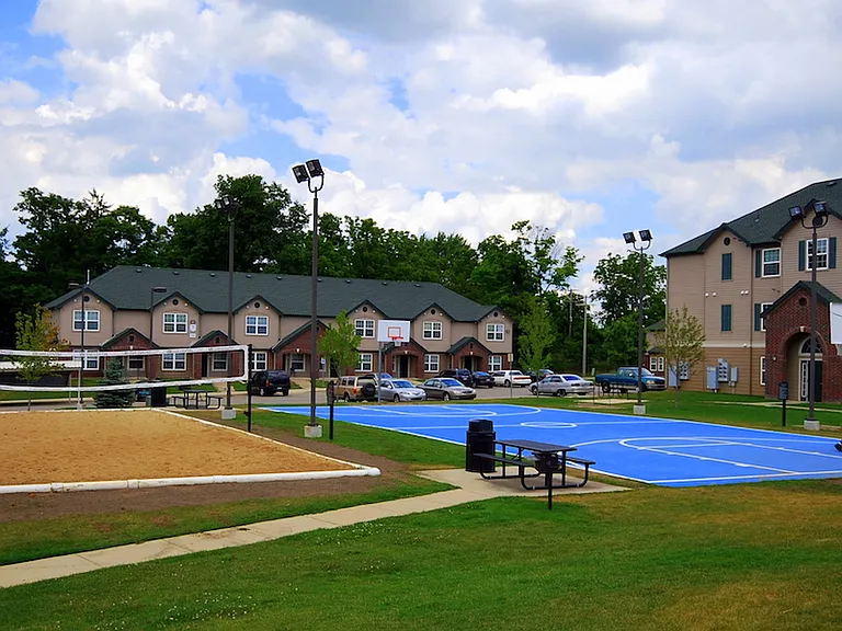 The Wyatt - Furnished Student Living - Priced Per Room — Photo 13