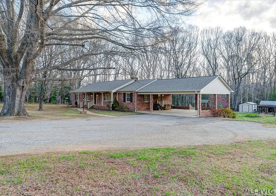 1st image of 3596 Blackridge Rd