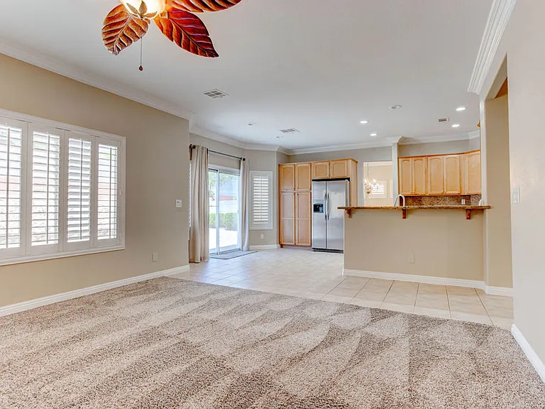 809 Royal Birch Ln — Photo 21
