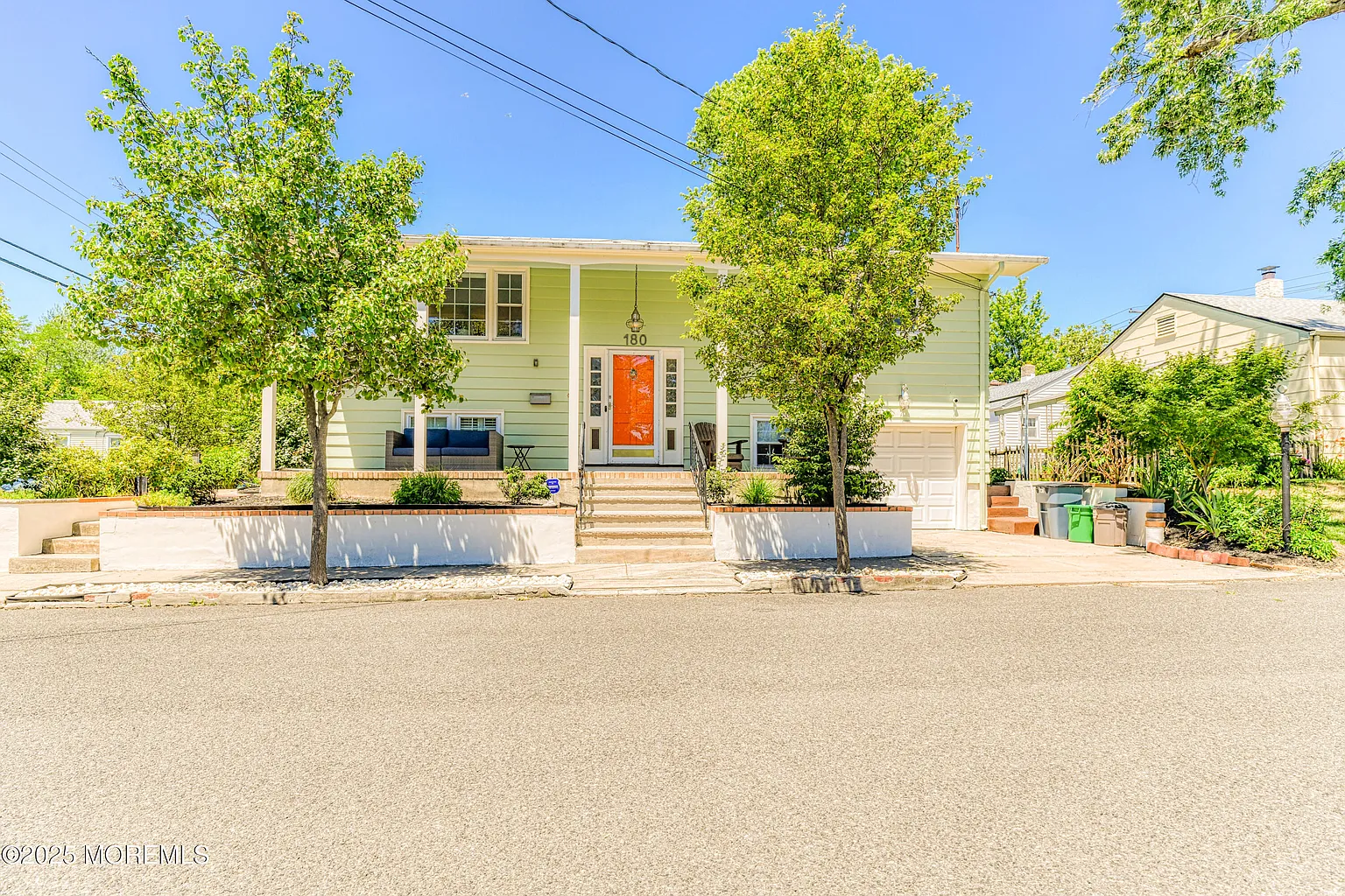 180 Whitefield Avenue photo 1