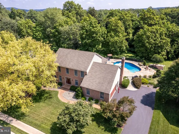 3664 Cheltenham Rd, York, PA 17402