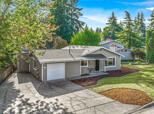 9207 NE 138th St, Kirkland, WA