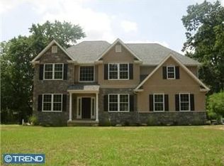 832 Media Line Rd, Newtown Square, PA 19073