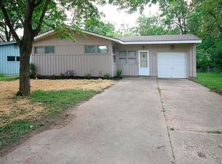 7038 NW Coronado St, Kansas City, MO 64152