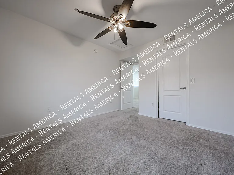 2402 E 5th St #1515 — Photo 32