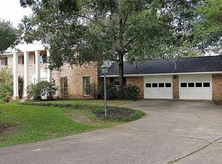 3929 Rau Dr, Dickinson, TX 77539