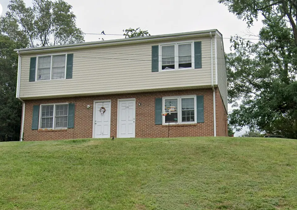 1194 Mountain Ave