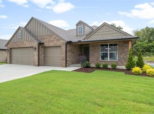 13842 S 21st St, Bixby, OK 74008