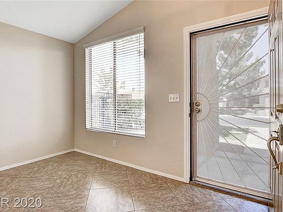 4th image of 317 Laguna Glen Dr