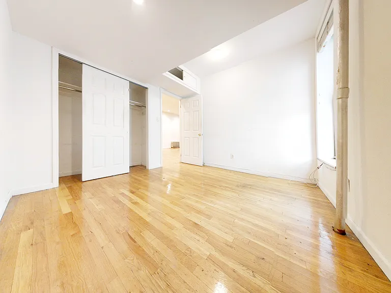 299 E 11th St #1C — Photo 5