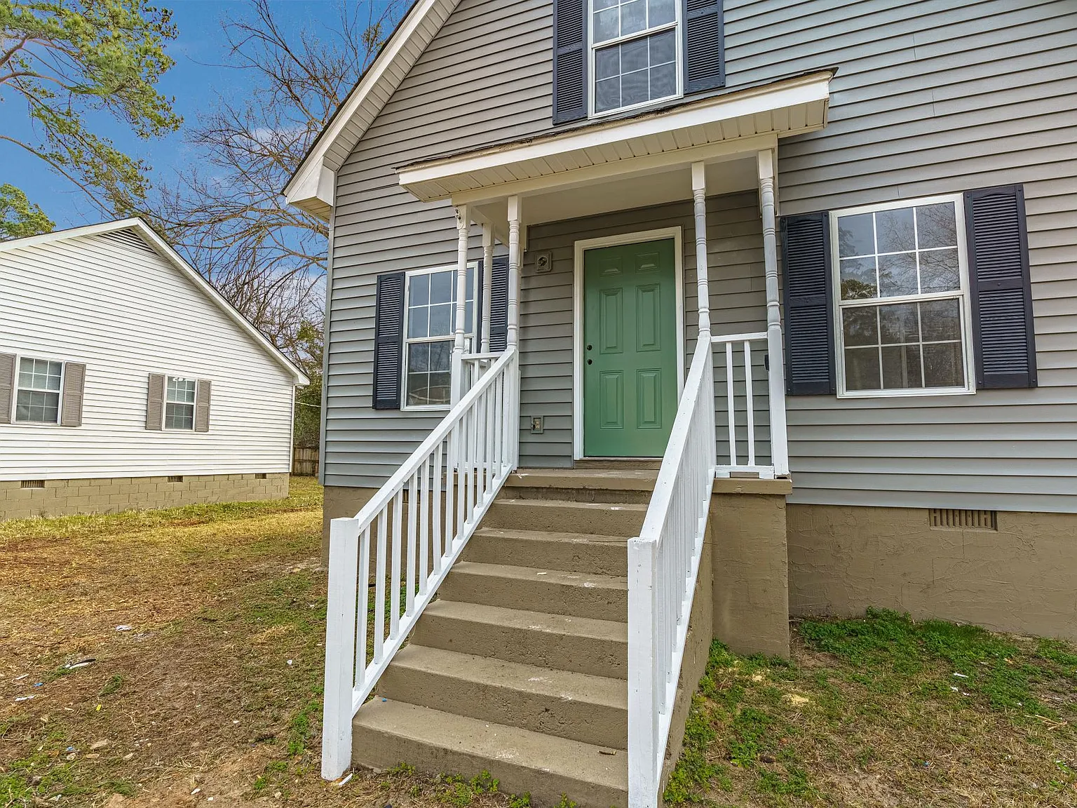 906 Texas St — Photo 2