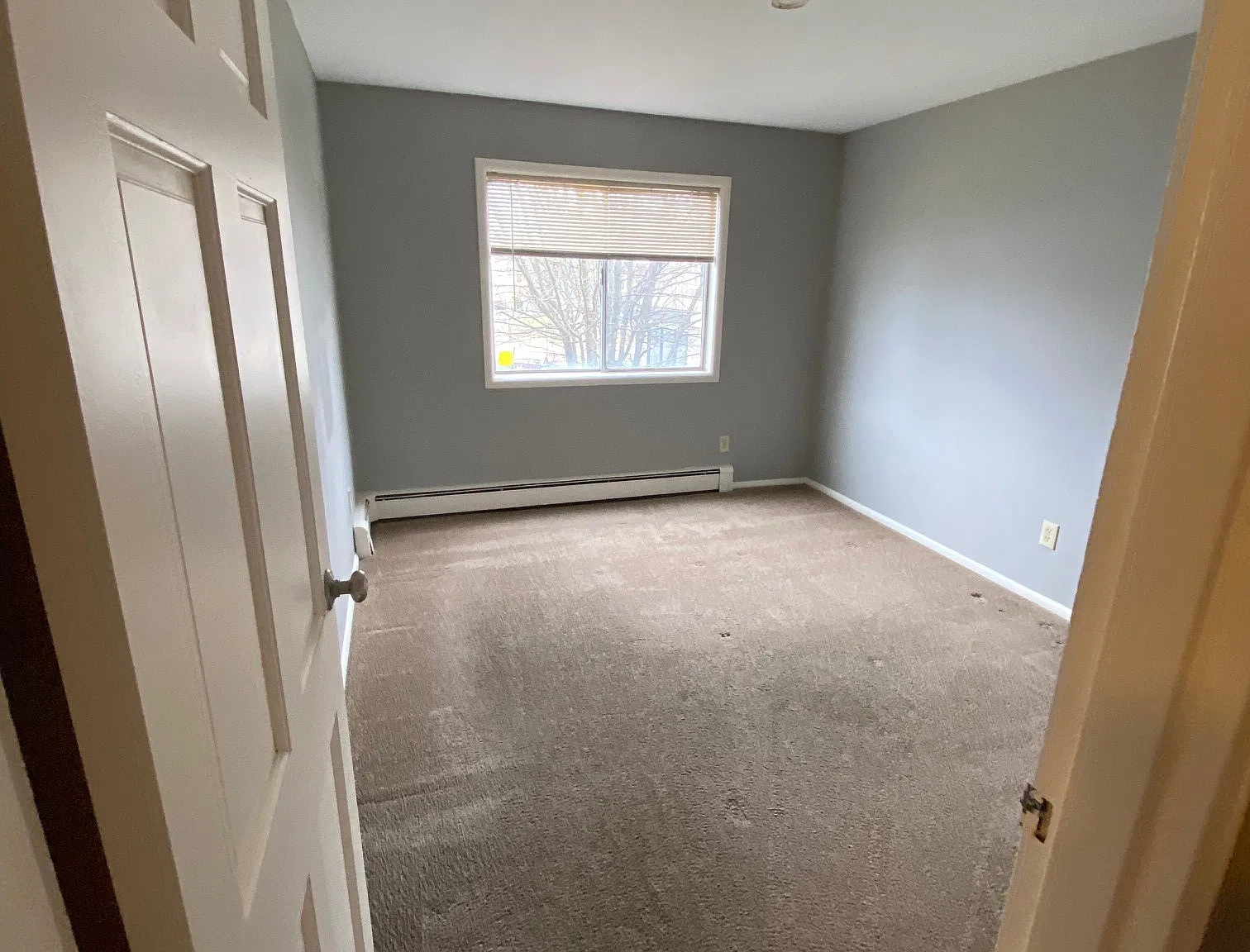 Rock Hill Condominiums - B2 — Photo 3