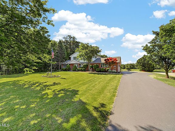 5th image of 19245 Brillhart Rd
