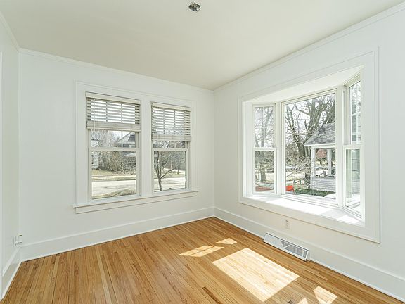 4th image of 801 6th Ave SW