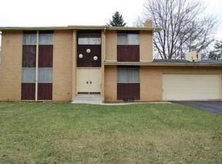 1363 Castleton Rd N, Columbus, OH 43220