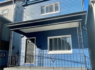 112 Patterson St, Mc Kees Rocks, PA 15136