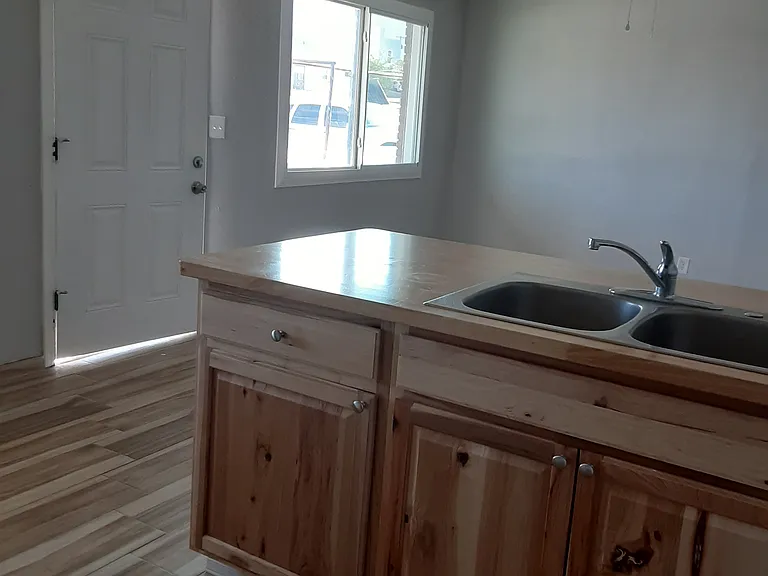 3625 Keltner Ave #9 — Photo 7