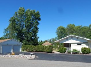 4243 S Nicolet Rd, Sault Sainte Marie, MI 49783