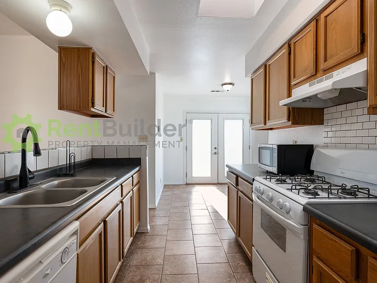 1864 Blackberry Rd NE — Photo 12