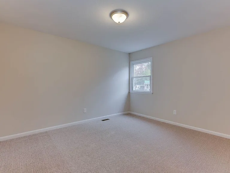 213 Clemwood Pkwy — Photo 21