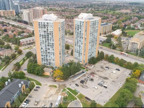 35 Trailwood Dr, Mississauga, ON