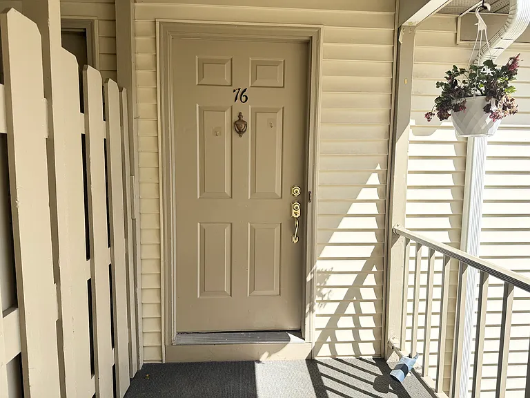 76 Jamestown Rd — Photo 13