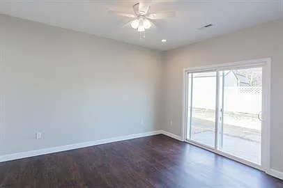27 Michigan Ln — Photo 15