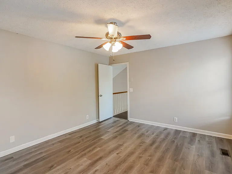 3104 Chambley Ct — Photo 10