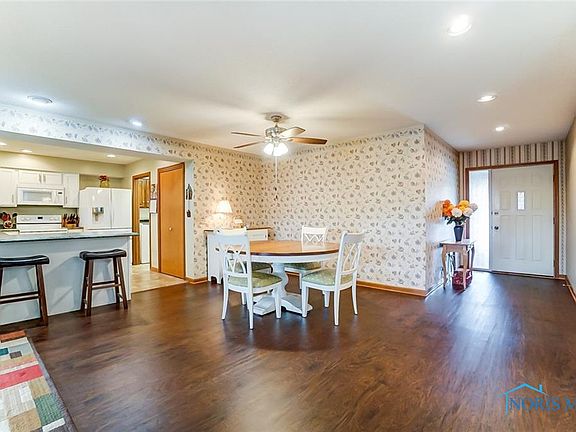 4th image of 14 La Plas Dr