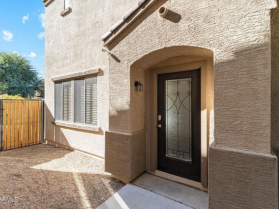 5th image of 1339 E DUNBAR Drive