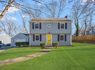 68 Bennington Rd, Cranston, RI 02920