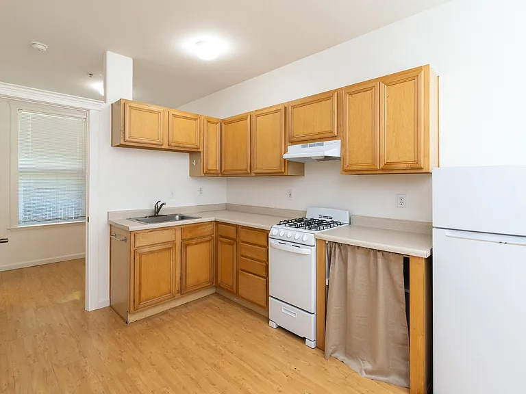 Pogonip Terrace Apartments — Photo 14