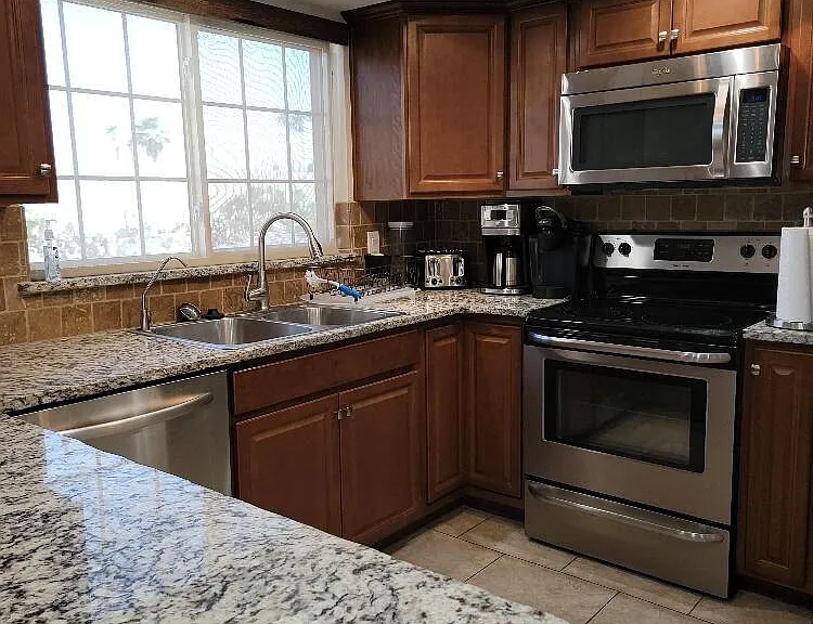 196 Wayfarer Ln — Photo 9