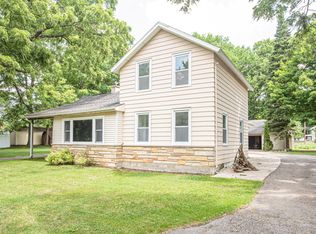 315 Railroad St, Leslie, MI