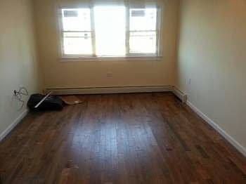 3rd image of 230 Beach 32nd St #2