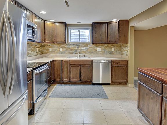 5th image of 746 Goss Dr #B