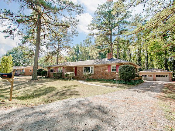 2nd image of 1630 Limerick Dr