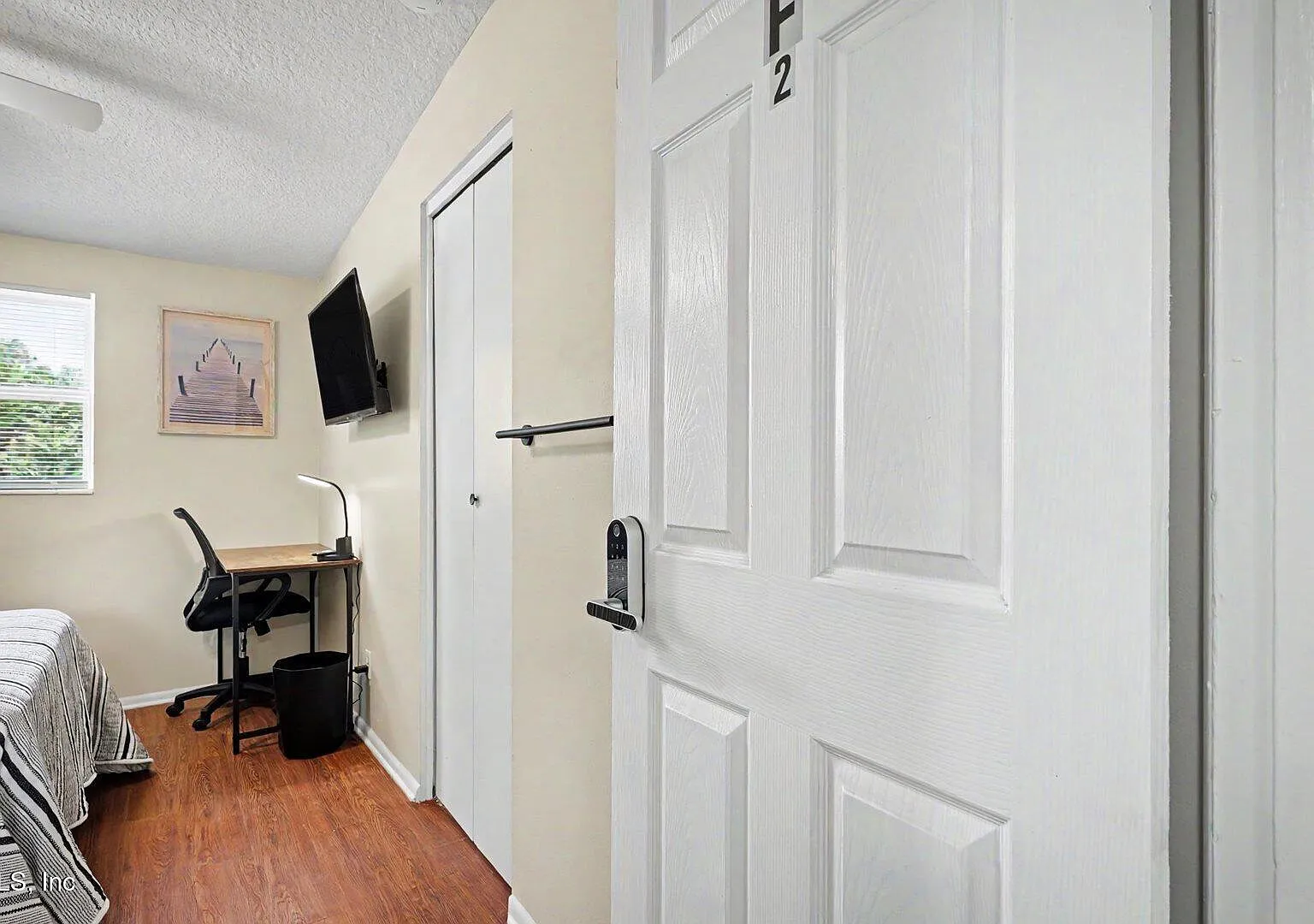 1 bed, 1.0 bath, 134 sqft, $812 — Photo 4