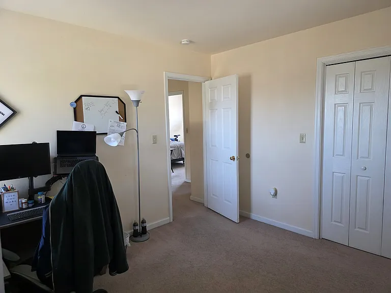 305 McCorkle Dr #B — Photo 11