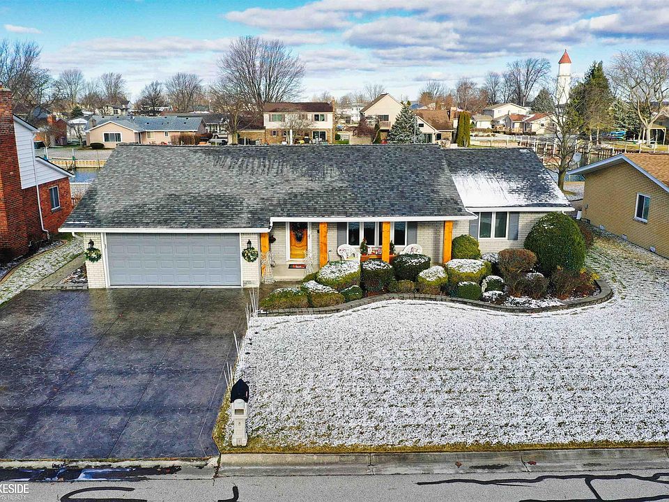 1st image of 7250 Parklane Dr