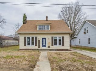 413 E Main St, Manchester, TN 37355