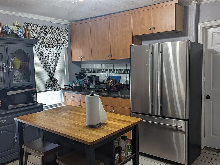 1527 Purchase St #1 — Photo 11