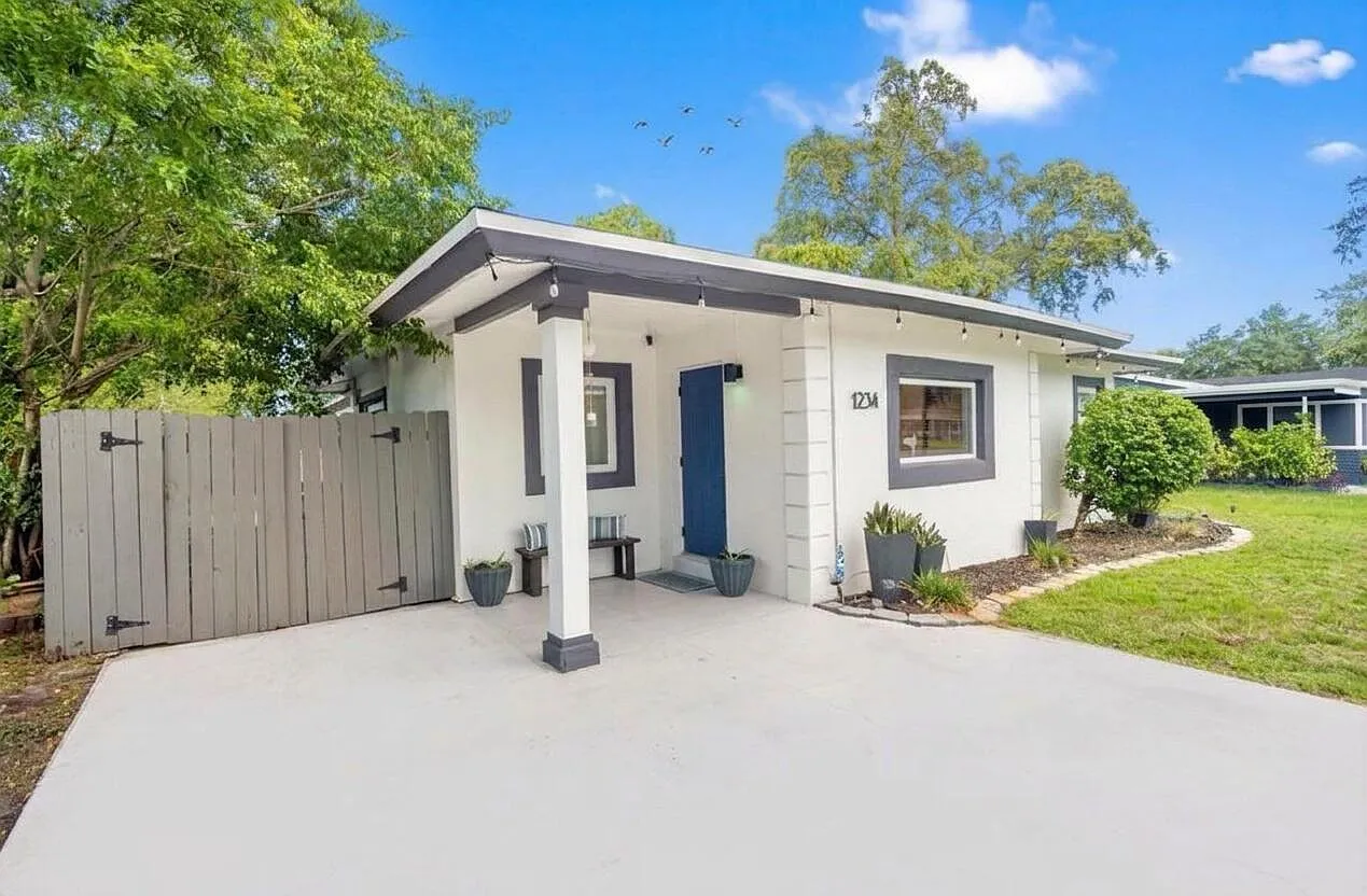 4 bed, 2.0 bath, 1264 sqft, $3,500 — Photo 2