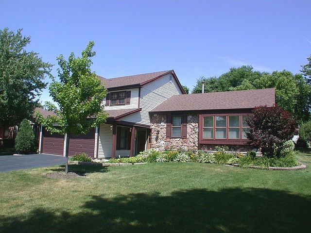 1st image of 519 E Beech Dr