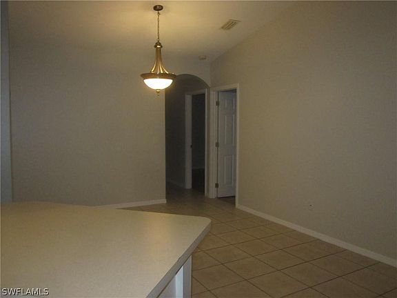 4th image of 1215 SE 2nd Pl
